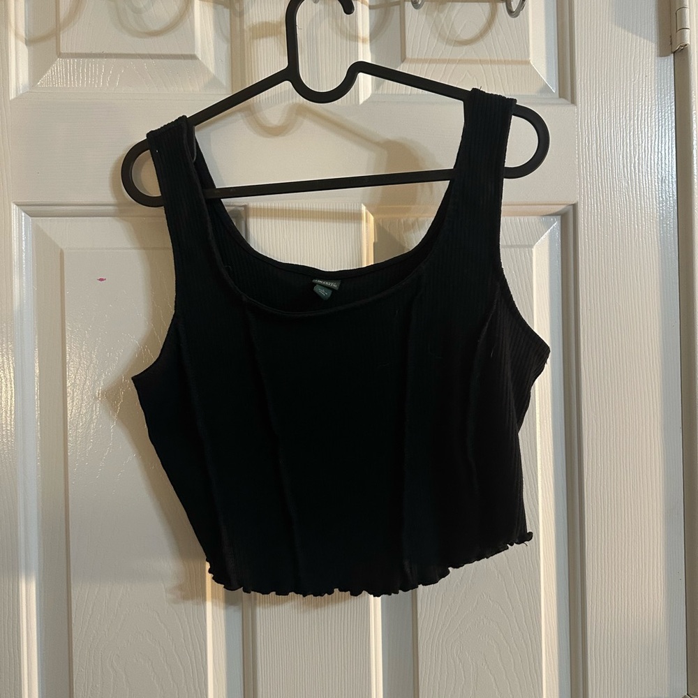 Black Ribbed Crop Top